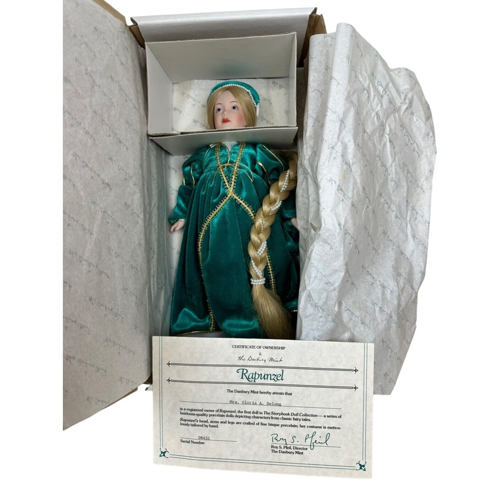 Rapunzel Storybook Doll from Danbury‎ Mint 11" Green